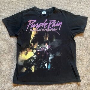 VTG 00’s / Y2K Prince Purple Rain Black Tee